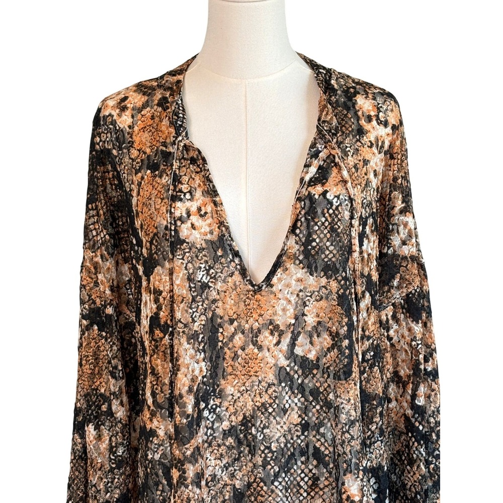 Free People Lace Blouse Snake Reptile Pattern‎ Womens M V-Neck Relaxed Fit - Picture 2 of 13